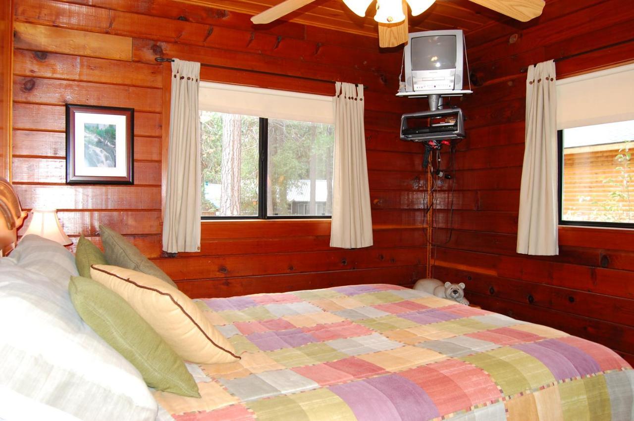 Villa 35 Cubbys Den Wawona Esterno foto